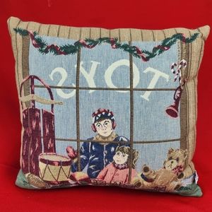 VTG Christmas Tapestry Throw Pillow Children,looking through the window